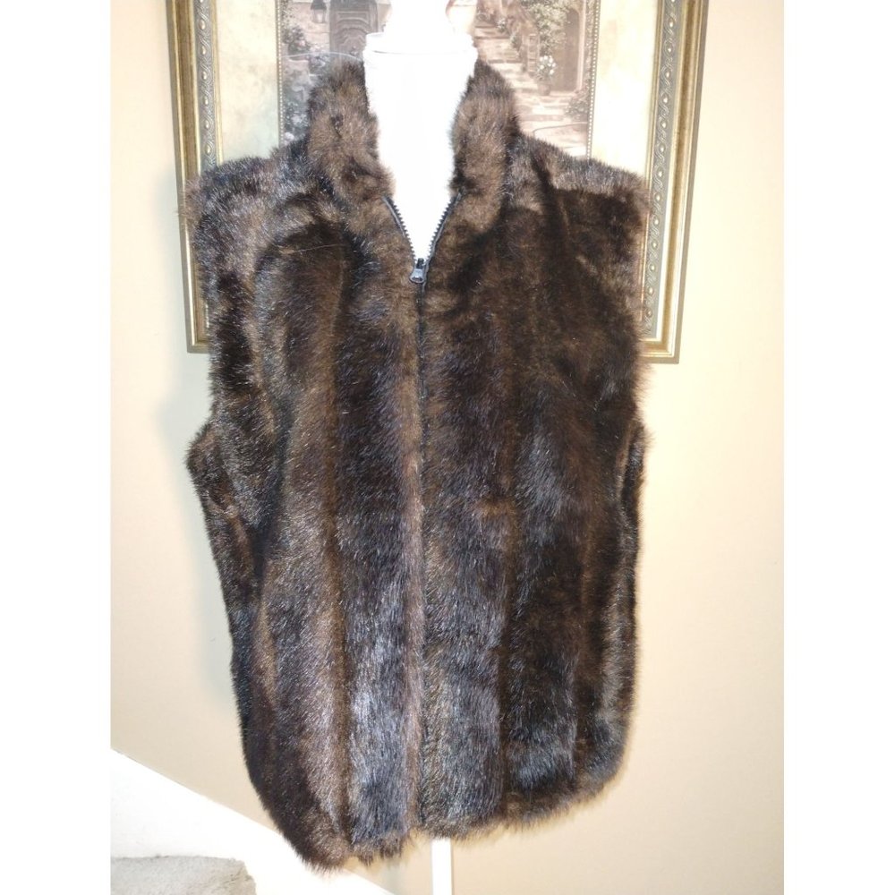 Dress Barn Fake Fur Revisable Vest Size Large